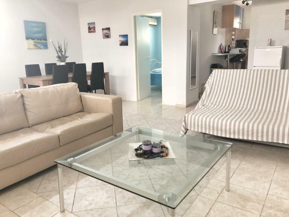 אנביסוס Renovated Apt Close To Beach Wifi Ac מראה חיצוני תמונה